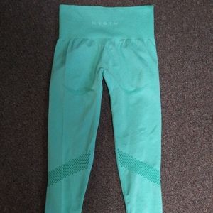 Aqua NVGTN Leggings